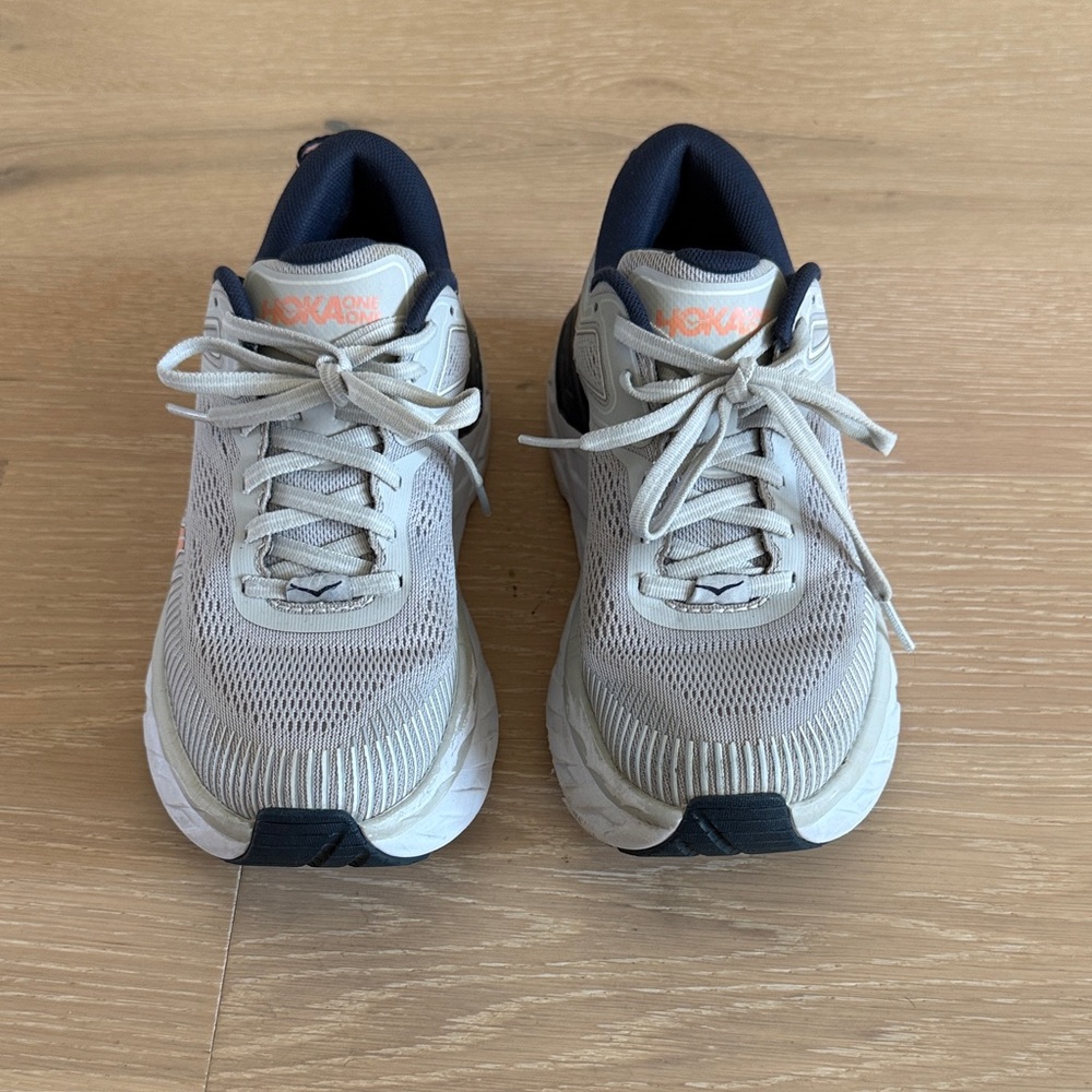 Hoka one one bondi 7 women’s shoes